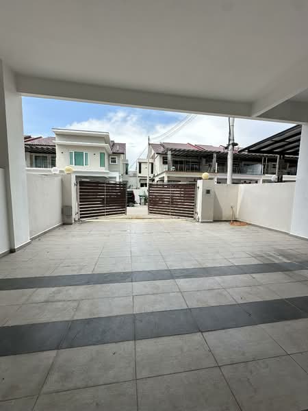 Rumah Teres 2 Tingkat untuk Disewa di Taman Kluang Perdana (Kluang) - Grace Fan - PropertyGuru.com.my