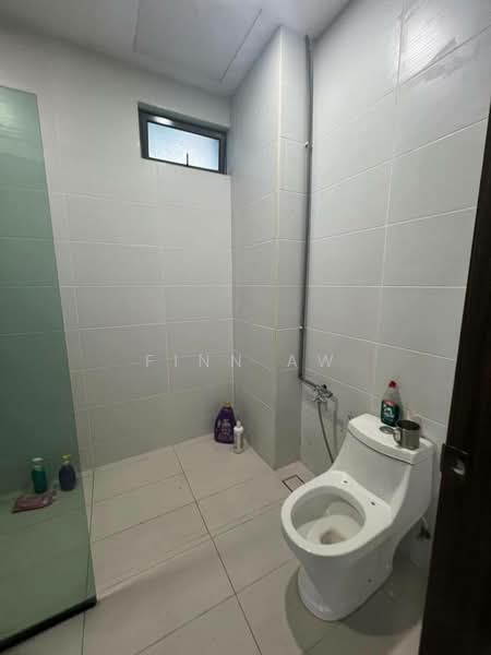 Cluster House for Sale in Taman Bukit Skudai (Skudai) - Finn Aw - Bathroom - PropertyGuru.com.my