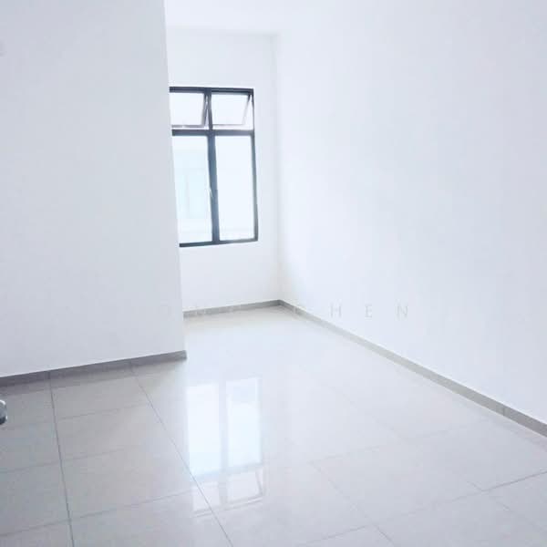 2-storey Terraced House for Sale in Taman Bestari Indah (Ulu Tiram) - Jong Chen - Interior - PropertyGuru.com.my