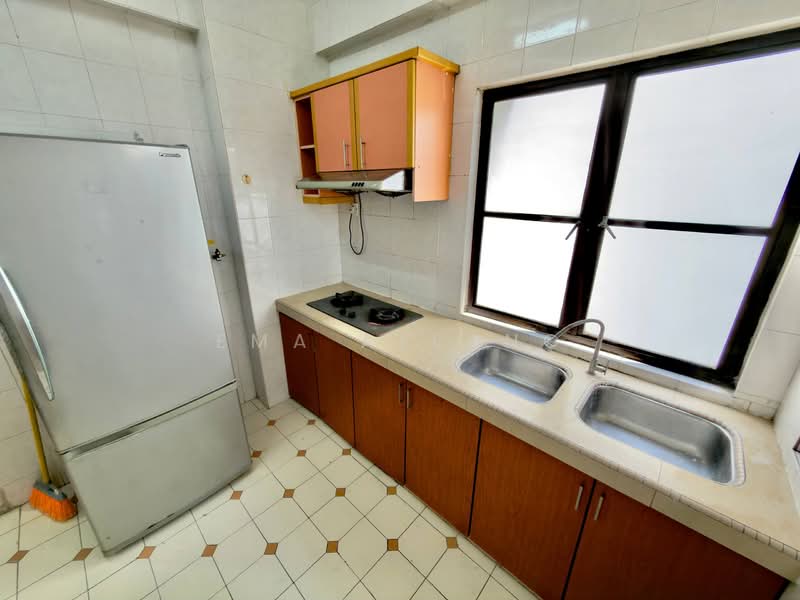 Condominium for Sale at Tiara Faber - EMA ALLANG - Kitchen - PropertyGuru.com.my