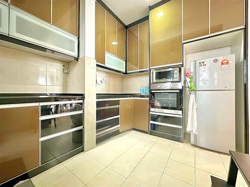 Condominium for Sale at Kristal View - Adam Bin Nizar - Kitchen - PropertyGuru.com.my
