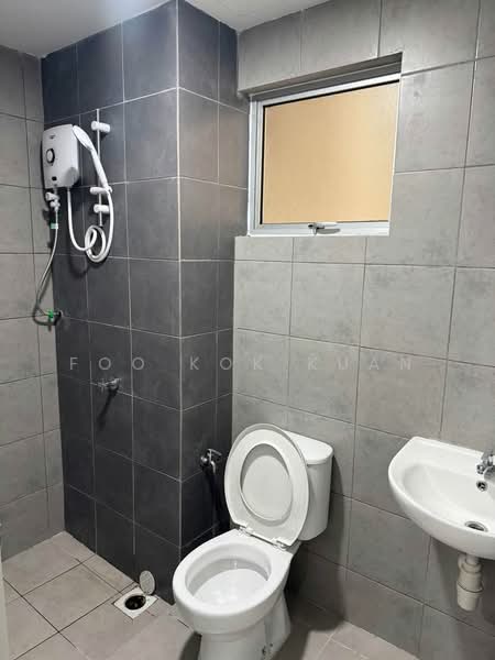 Condominium for Rent at Residensi Sateria - Foo Kok Kuan - Bathroom - PropertyGuru.com.my
