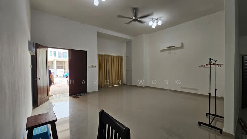2-storey Terraced House for Sale in Batu Maung (Penang) - Sharon Wong - Living Room - PropertyGuru.com.my
