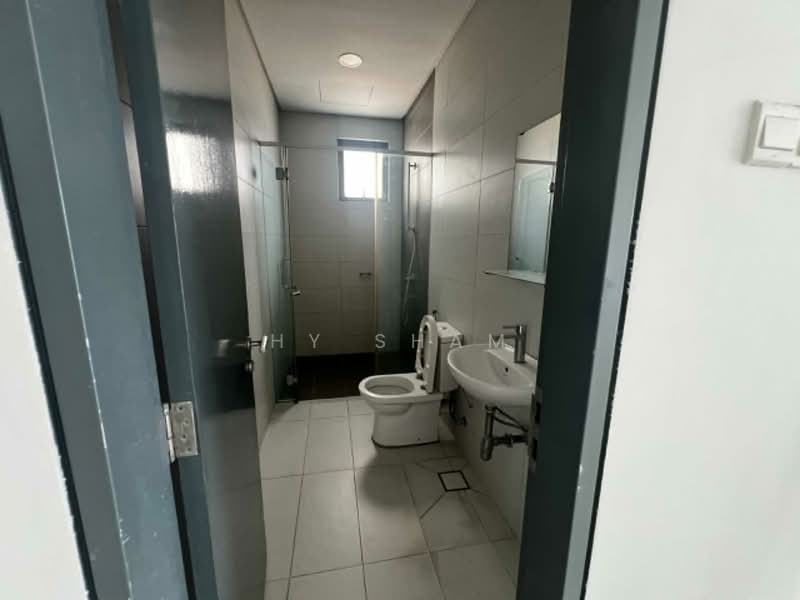 Service Residence for Rent at Da Men - HY Sham - Bathroom - PropertyGuru.com.my