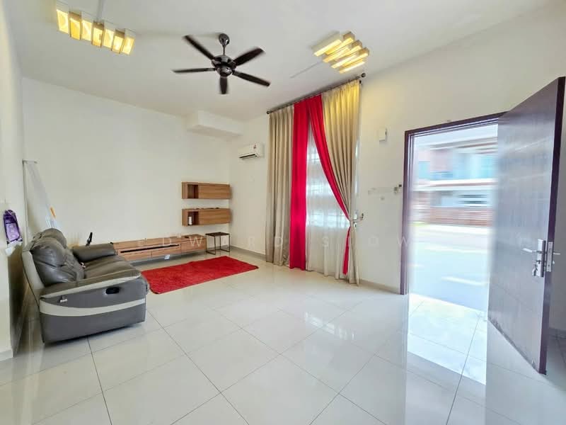 Cluster House for Sale in Masai (Johor) - Edward Siow - Living Room - PropertyGuru.com.my