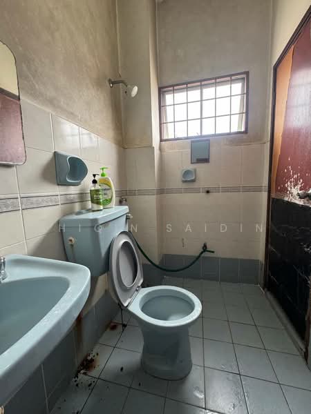 2-storey Terraced House for Sale in Putra Heights (Subang Jaya) - Shiqin Saidin - Bathroom - PropertyGuru.com.my