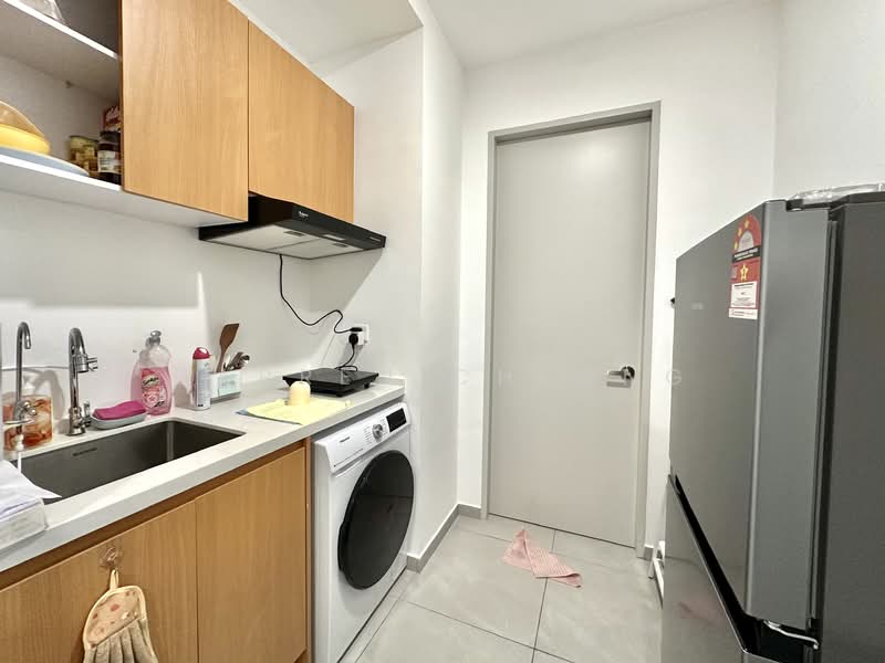 YOLO Signature Suites untuk Untuk Disewa - RM 1,100 /bulan, Apr 2026 - Kitchen - PropertyGuru.com.my