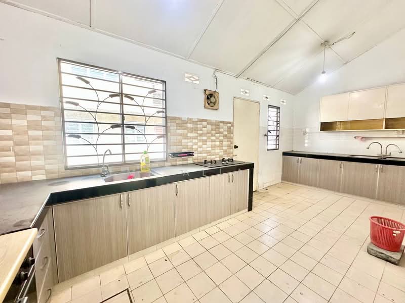 Taman Melewar untuk Untuk Dijual - RM 820,000, Apr 2026 - Kitchen - PropertyGuru.com.my