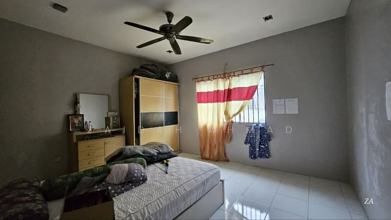 2-storey Terraced House for Sale in Bandar Nusa Rhu (Shah Alam) - Zaidah Ahmad - Bedroom - PropertyGuru.com.my