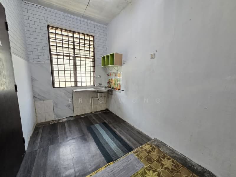 2-storey Terraced House for Sale in Kulai (Johor) - Eric Wong - Kitchen - PropertyGuru.com.my