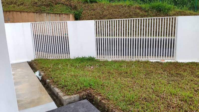 3-storey Terraced House for Sale in Seri Kembangan (Selangor) - Trevor Chai - Exterior - PropertyGuru.com.my
