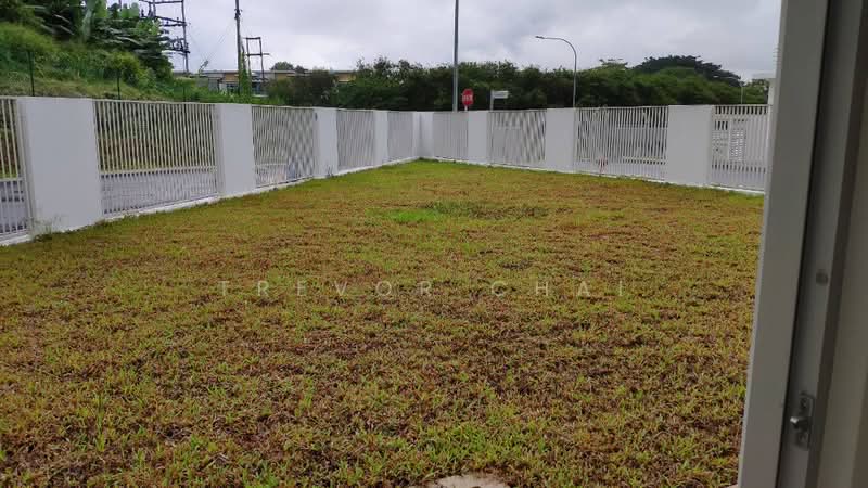 3-storey Terraced House for Sale in Seri Kembangan (Selangor) - Trevor Chai - Exterior - PropertyGuru.com.my