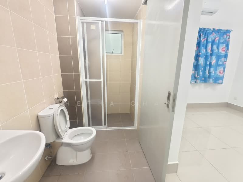 Service Residence for Sale at Serviced Residence @ Razak City Residences (RC Residences) - Hetha Chan - Bathroom - PropertyGuru.com.my