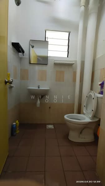 Apartment for Sale at Astaka Heights Apartments - Winnie Looi - Bathroom - PropertyGuru.com.my