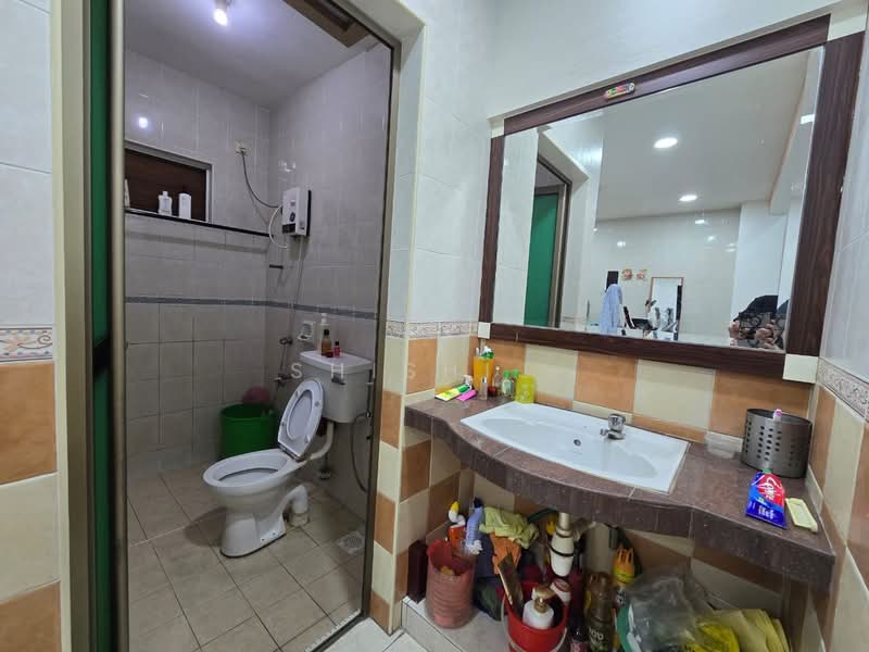 2-storey Terraced House for Sale in Taman Impian Emas (Skudai) - Shishi . - PropertyGuru.com.my