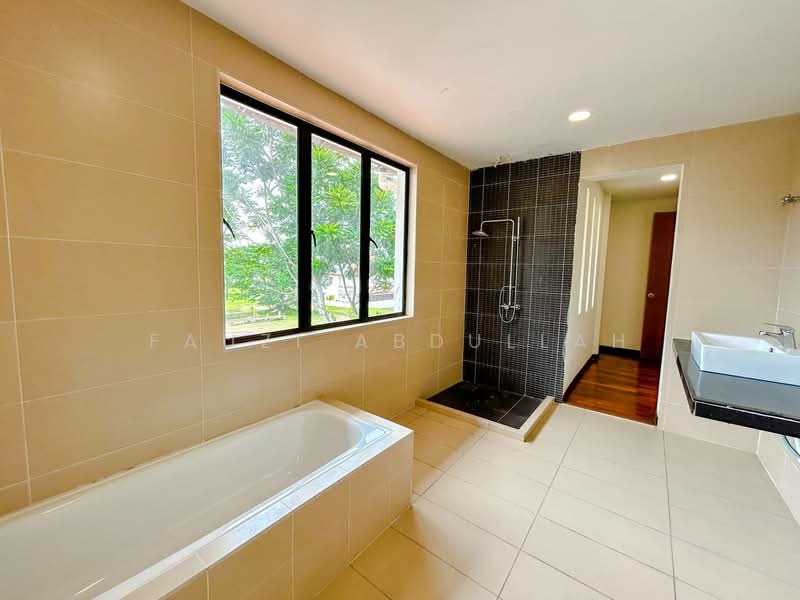 Bungalow for Sale in Bandar Sungai Long (Selangor) - Fauzi Abdullah - Bathroom - PropertyGuru.com.my