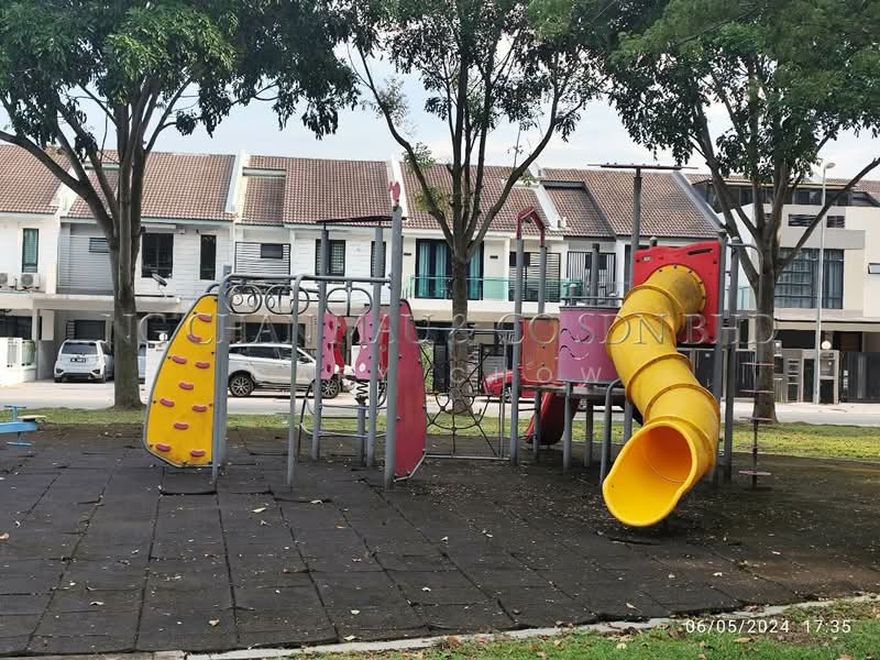 Semi-Detached House for Sale in Puchong (Selangor) - Gary Chow - Exterior - PropertyGuru.com.my