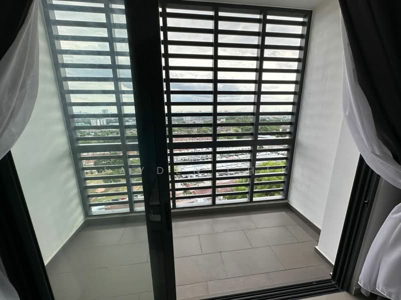 Resilion Residence untuk Untuk Disewa - RM 1,700 /bulan, Apr 2026 - Balcony - PropertyGuru.com.my