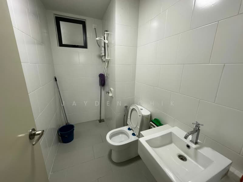 Resilion Residence untuk Untuk Disewa - RM 1,700 /bulan, Apr 2026 - Bathroom - PropertyGuru.com.my