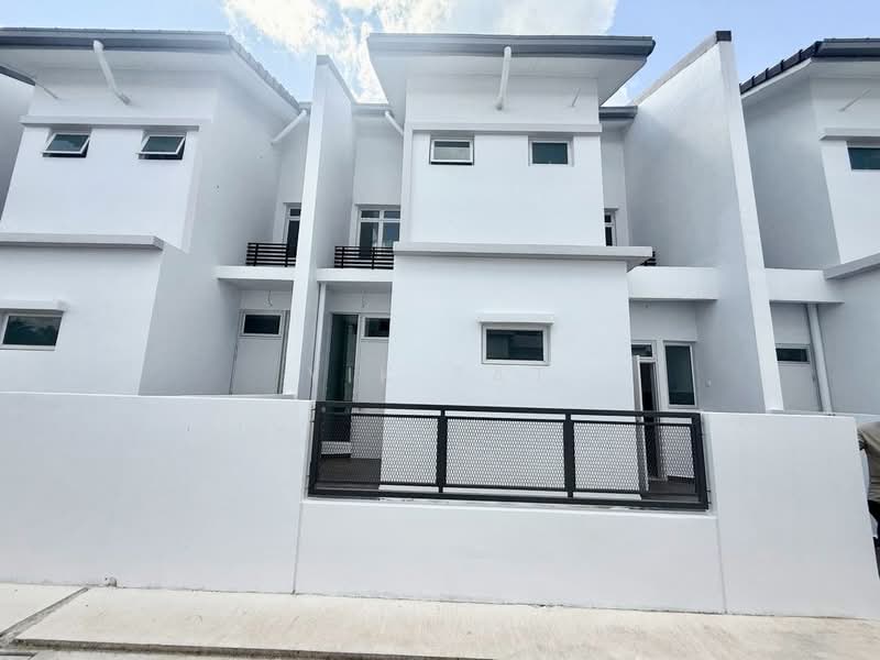 2-storey Terraced House for Sale in Taman Impian Emas (Skudai) - Yik Tat - PropertyGuru.com.my