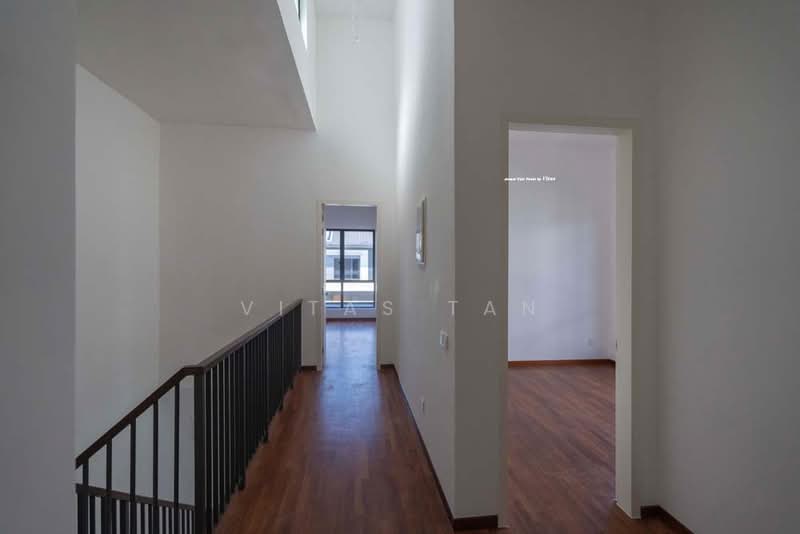 Semi-Detached House for Sale in Eco Ardence (Setia Alam) - Vitas Tan - Corridor - PropertyGuru.com.my