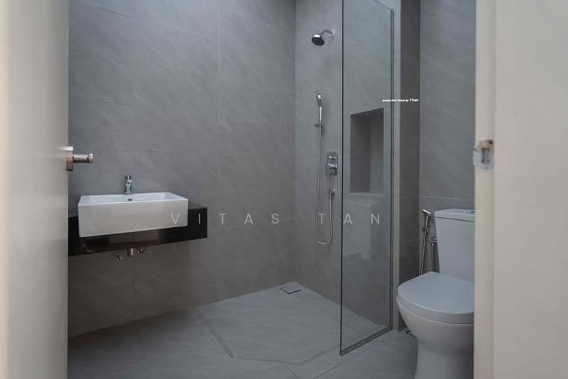 Semi-Detached House for Sale in Eco Ardence (Setia Alam) - Vitas Tan - Bathroom - PropertyGuru.com.my
