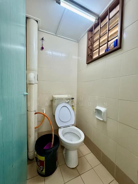 Apartment for Sale at Pangsapuri Semarak - Nahathir Shahabudin - Bathroom - PropertyGuru.com.my