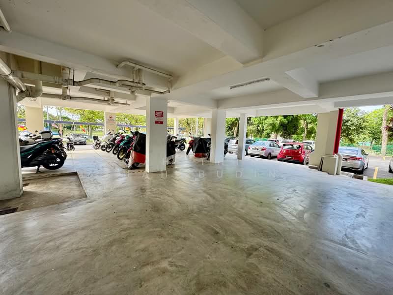 Apartment for Sale at Pangsapuri Semarak - Nahathir Shahabudin - Car Park - PropertyGuru.com.my