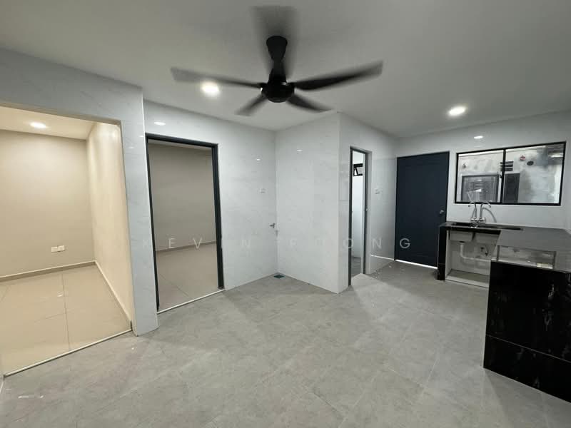 2-storey Terraced House for Sale in Bandar Serenia (Dengkil) - Kevin Foong - Kitchen - PropertyGuru.com.my