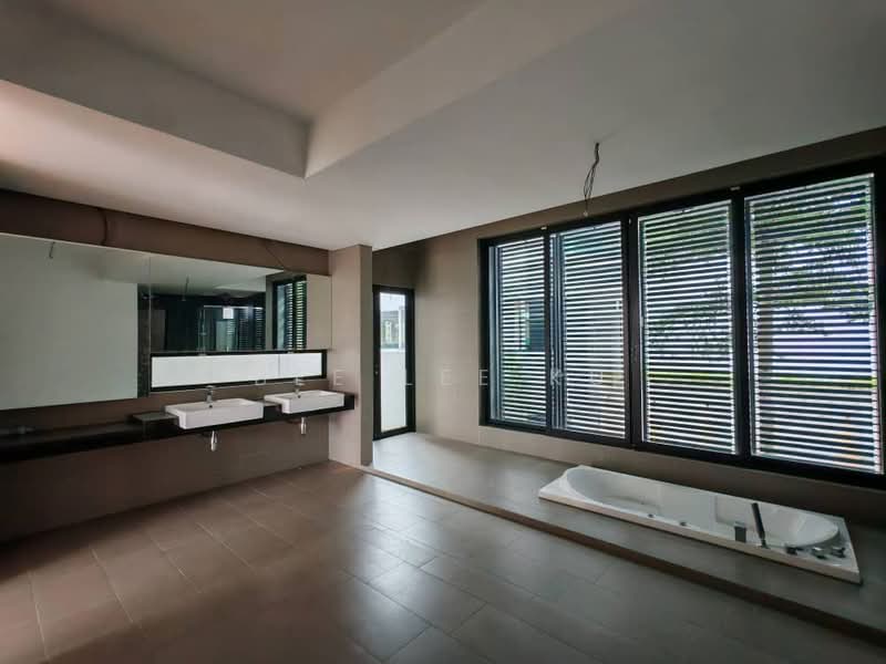 Rumah Banglo untuk Dijual di Taman Danau Desa (Taman Desa) - Bee Lee Ku - Bathroom - PropertyGuru.com.my