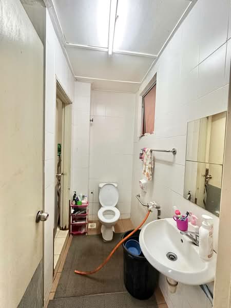 2-storey Terraced House for Sale in Alam Budiman (Shah Alam) - Shiqin Saidin - Bathroom - PropertyGuru.com.my