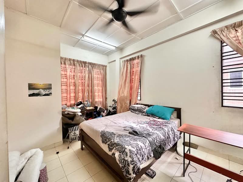 2-storey Terraced House for Sale in Alam Budiman (Shah Alam) - Shiqin Saidin - Bedroom - PropertyGuru.com.my