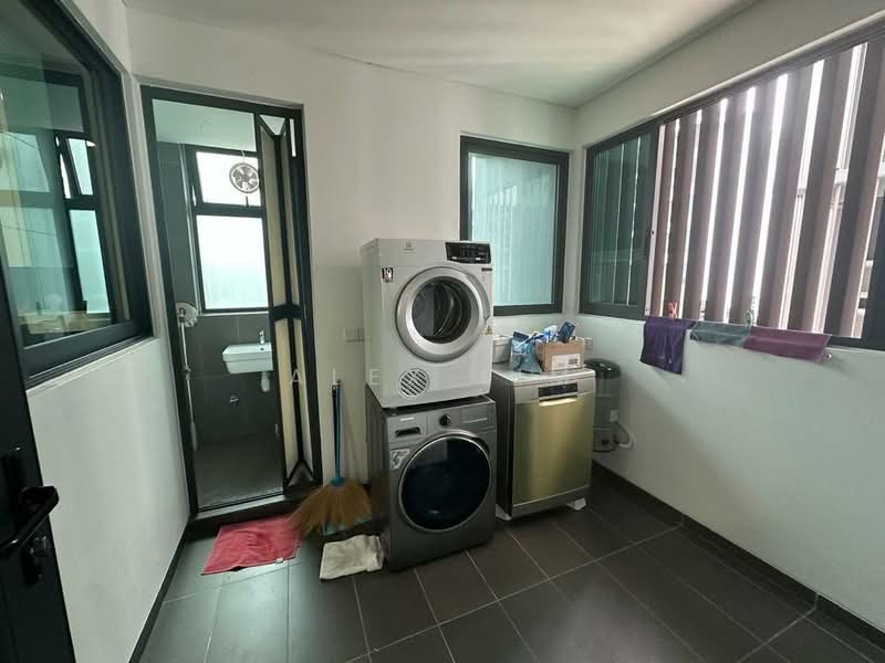 The Light Collection IV untuk Untuk Disewa - RM 6,999 /bulan, Apr 2026 - Bathroom - PropertyGuru.com.my