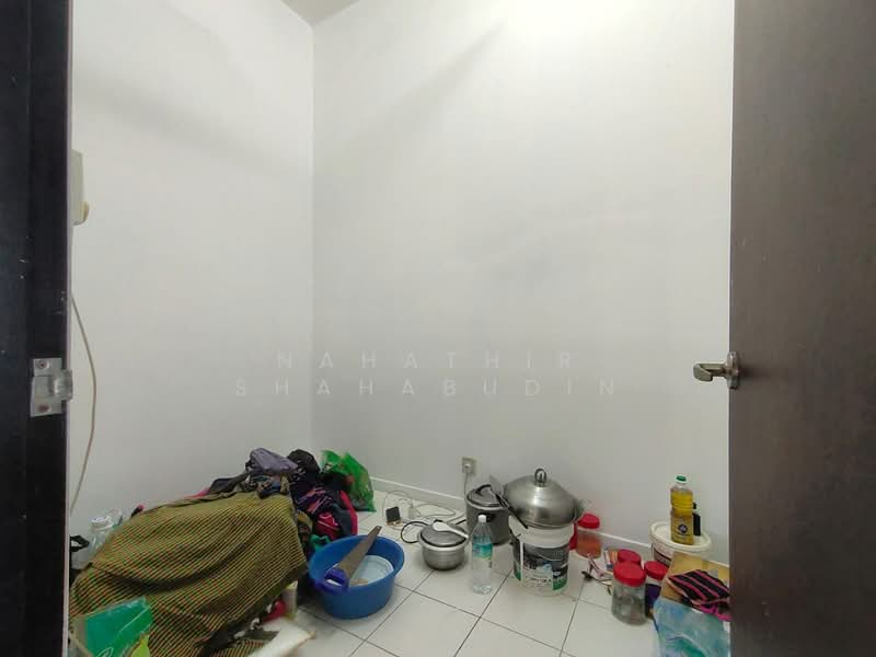 2-storey Terraced House for Sale in Denai Alam (Shah Alam) - Nahathir Shahabudin - Interior - PropertyGuru.com.my