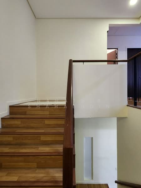 2-storey Terraced House for Sale in Denai Alam (Shah Alam) - Nahathir Shahabudin - Interior - PropertyGuru.com.my