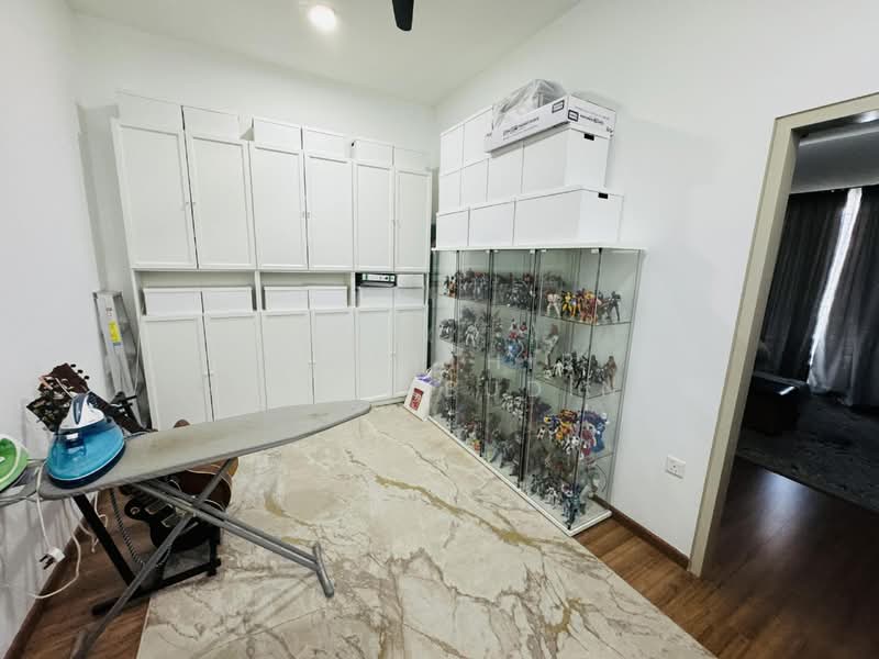 2-storey Terraced House for Sale in Denai Alam (Shah Alam) - Nahathir Shahabudin - Interior - PropertyGuru.com.my