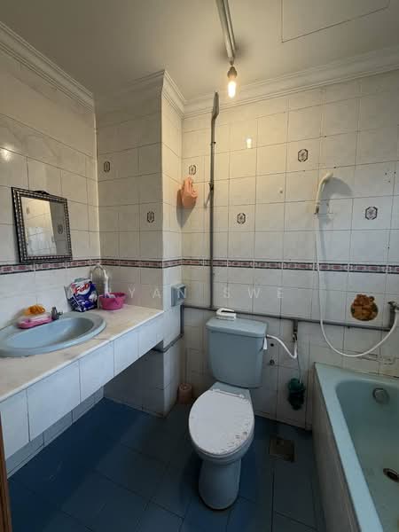 Menara Belfield Condominium untuk Untuk Dijual - RM 330,000, Apr 2026 - Bathroom - PropertyGuru.com.my