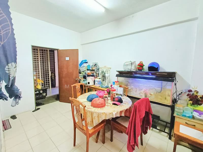 Flat for Sale at Pangsapuri Villamas - Ahmad Syafiq - Dining Room - PropertyGuru.com.my