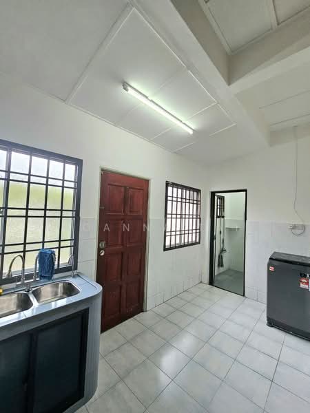1-storey Terraced House for Rent in Bukit Indah (Iskandar Puteri (Nusajaya)) - Joanna Tai - Kitchen - PropertyGuru.com.my