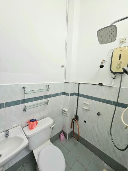1-storey Terraced House for Rent in Bukit Indah (Iskandar Puteri (Nusajaya)) - Joanna Tai - Bathroom - PropertyGuru.com.my