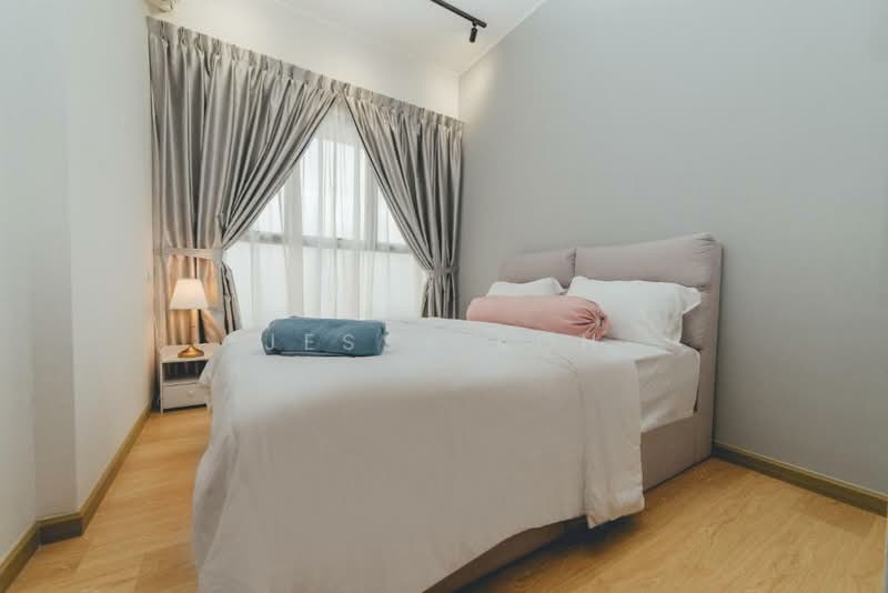 Condominium for Rent at Bay Laurel @ Country Garden Danga Bay - Jessy Koh - Bedroom - PropertyGuru.com.my