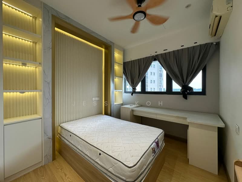 Condominium for Rent at Amberside @ Country Garden Danga Bay - Jessy Koh - Bedroom - PropertyGuru.com.my