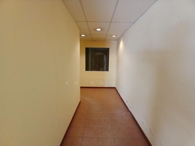 Shop / Office for Rent in SS4 (Petaling Jaya) - KH Khoo - Corridor - PropertyGuru.com.my