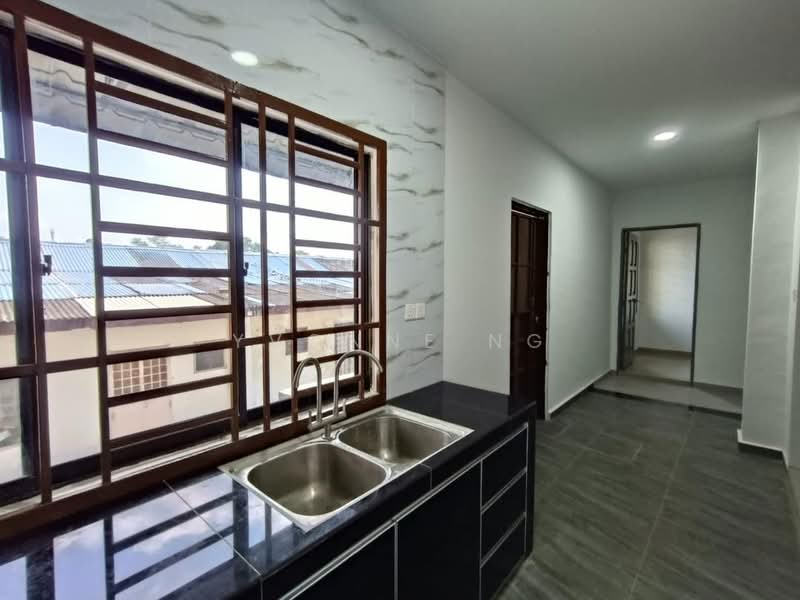 Taman Ros Merah untuk Untuk Disewa - RM 3,500 /bulan, Apr 2026 - Kitchen - PropertyGuru.com.my