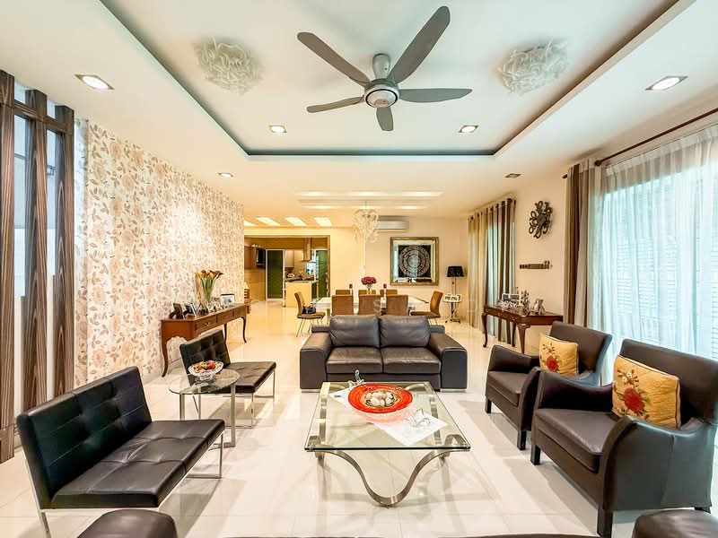 Semi-Detached House for Sale in Gombak (Kuala Lumpur) - Shiqin Saidin - Living Room - PropertyGuru.com.my