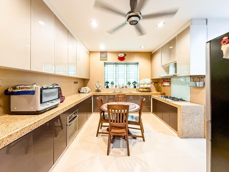 Semi-Detached House for Sale in Gombak (Kuala Lumpur) - Shiqin Saidin - Kitchen - PropertyGuru.com.my