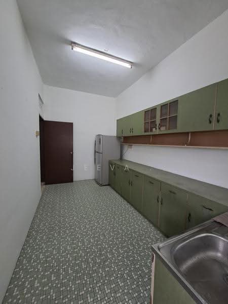 Rumah Teres 2-Tingkat untuk Dijual di Seremban (Negeri Sembilan) - Jeevs Jeeva - Dry Kitchen - PropertyGuru.com.my