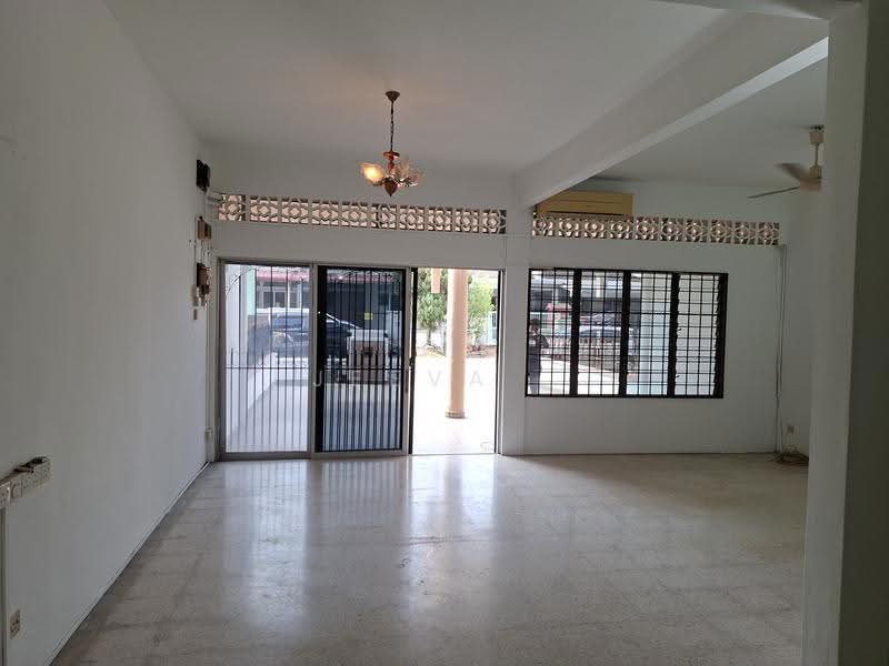 Rumah Teres 2-Tingkat untuk Dijual di Seremban (Negeri Sembilan) - Jeevs Jeeva - Wide Living Area - PropertyGuru.com.my