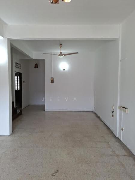 Rumah Teres 2-Tingkat untuk Dijual di Seremban (Negeri Sembilan) - Jeevs Jeeva - Hall - PropertyGuru.com.my