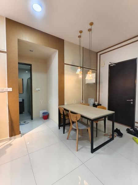 Condominium for Rent at Kings Bay @ Country Garden Danga Bay - YC Fung - Dining Room - PropertyGuru.com.my